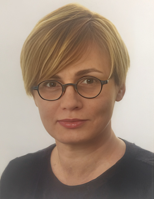 prof. Anna Bazan-Krzywoszańska